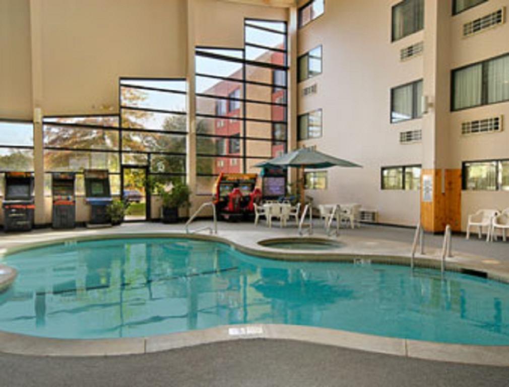 Days Inn By Wyndham Kirksville Facilities photo